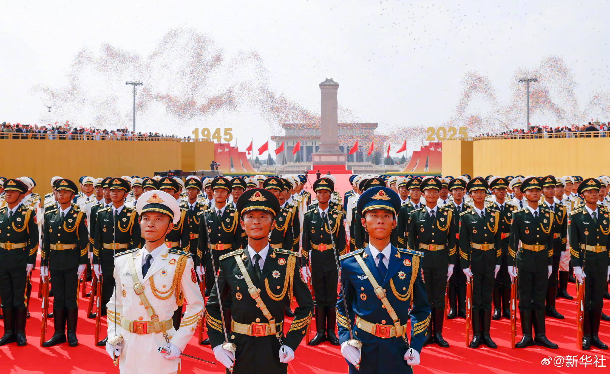 抗战成功留想日 | 共观阅兵盛典，引发愤进力量